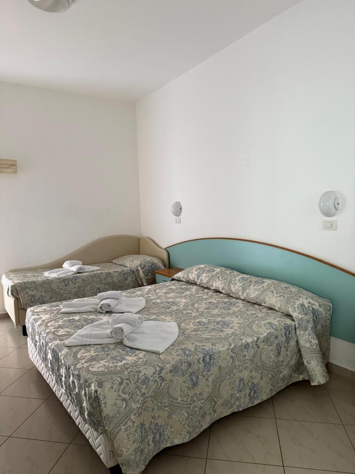 Hotel Spiaggia Villa Paola Bellaria-Igea Marina Exterior foto